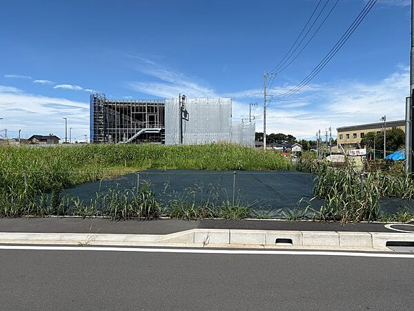 【外観】駅から徒歩8分。綺麗な区画整理地内の売地です。