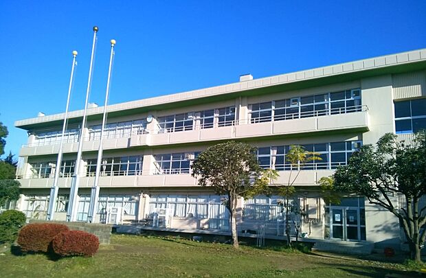 小学校 1000m 春日部市立緑小学校