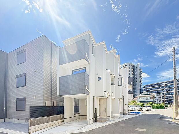 2号棟【前面道路】車の通行が少ないので、静かな住環境を維持することができます。