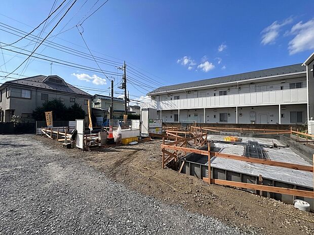 【外観】家は一生のお買物。自分ならではの家族ならではの、家にしたい。書斎を設ける。子どものプレイングルームを設ける。趣味のオーディオルームを設置する。夢を追うオンリーワンの家です。