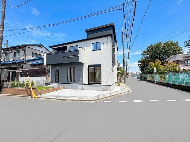 【前面道路5.9ｍ】車の通行が少ないので、静かな住環境を維持することができます。