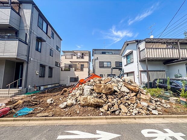 【外観】こちらの物件が少しでも気になるようでしたら、お気軽にお問合せください。人生でいちばん大きなお買い物ですので、ゆっくりご見学ください。ネット上の画像と実際の見学では、リアル感がまるで違…