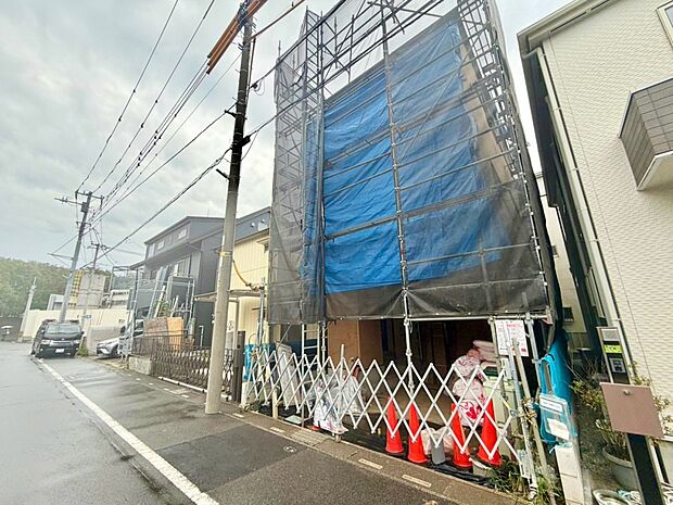【外観】陽当りや通風性など各所に施された工夫で住みやすさを実現。部屋の大きさや周辺環境・街並など、資料には掲載していない情報が現地にはたくさんございます。是非ご確認下さい。