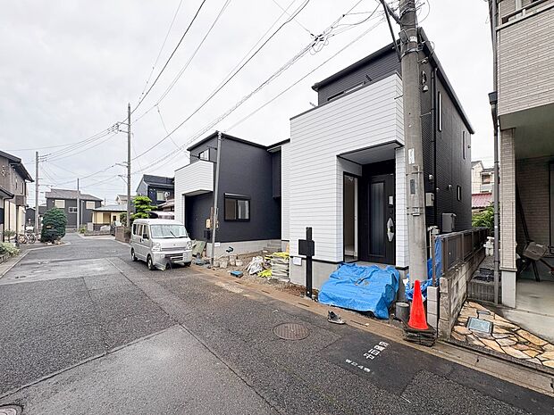 【前面道路】車の通行が少ないので、静かな住環境を維持することができます。