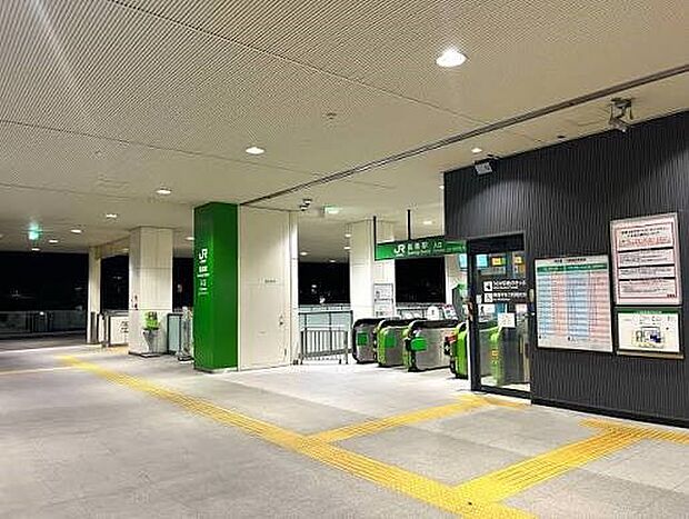 駅 3100m 指扇駅(昭和15年開業のJR東日本の川越線の駅です。駅舎が改築され、従来の南口に加え、北口が新設されました。周辺には花の丘農林公苑をはじめ、ドラッグストアなどの商店街がありま…