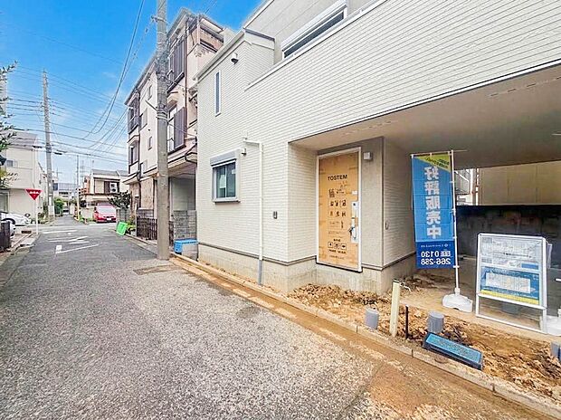 【前面道路-公道約4ｍ-】車の通行がほとんどないので、静かな住環境を維持することができます。