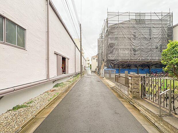 【前面道路】家の良し悪しだけでなく周辺環境も重要なポイント。