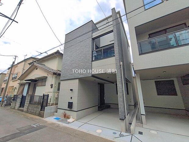 2号棟【前面道路4M】車の通行が少ないので、静かな住環境を維持することができます。