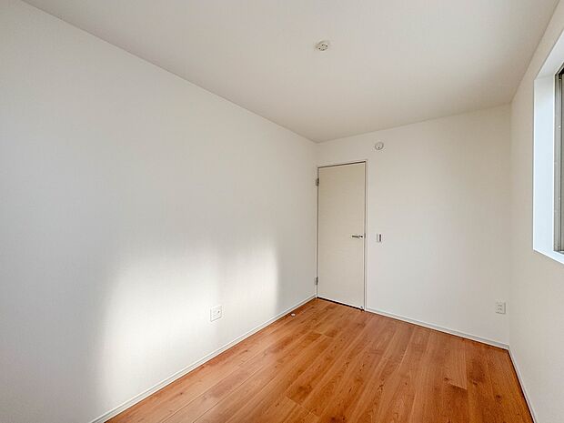 【寝室5帖】充実した生活は伸びやかな居室空間から始まります。快適に・伸びやかに。心の潤いを求める方々へ。