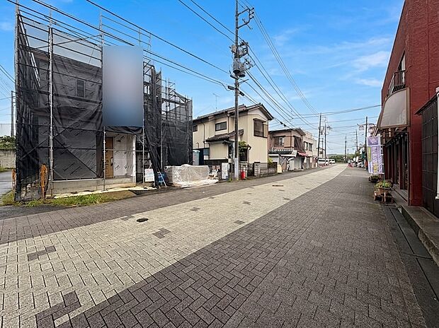 【前面道路】車の通行が少ないので、静かな住環境を維持することができます。
