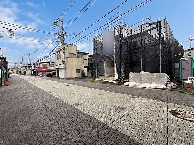【前面道路】車の通行が少ないので、静かな住環境を維持することができます。