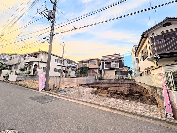 【外観】モデル棟のご案内も可能です。ぜひ、現地と近隣の施工例を御見学ください。