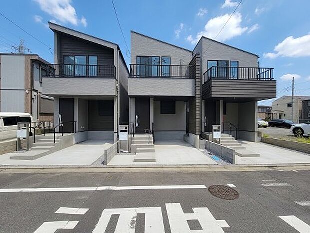 【前面道路4ｍ】車の通行が少ないので、静かな住環境を維持することができます。