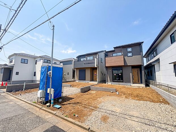 【外観】こちらの物件に少しでもご興味がありましたら、お気軽にお電話下さい。ネット上で「見えない物」「わからない事」でも、実際にご見学いただくことで、手に取るようにおわかりいただけるはずです。…