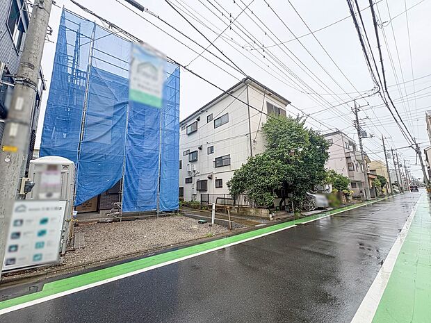 【前面道路】車の通行が少ないので、静かな住環境を維持することができます。
