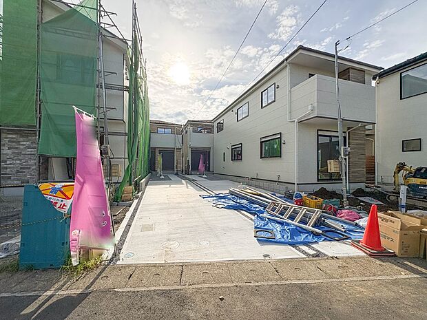 【外観　1号棟】モデル棟のご案内も可能です。ぜひ、現地と近隣の施工例を御見学ください。