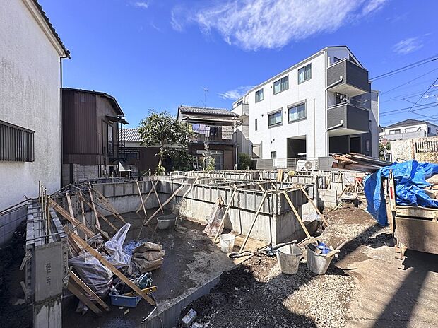 【外観】こちらの物件が少しでも気になるようでしたら、お気軽にお問合せください。人生でいちばん大きなお買い物ですので、ゆっくりご見学ください。ネット上の画像と実際の見学では、リアル感がまるで違…