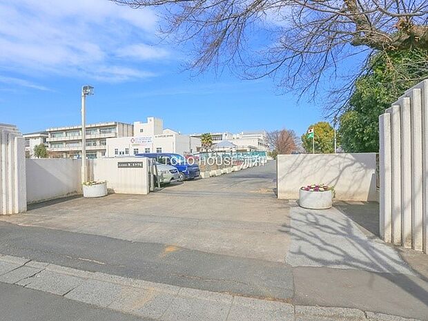 中学校 1100m さいたま市立第二東中学校(さいたま市立第二東中学校まで徒歩8分（640ｍ）)