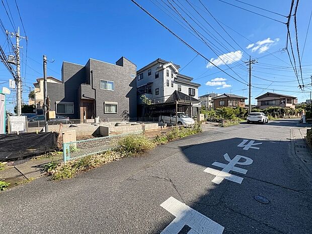 【外観】こちらの物件が少しでも気になるようでしたら、お気軽にお問合せください。人生でいちばん大きなお買い物ですので、ゆっくりご見学ください。ネット上の画像と実際の見学では、リアル感がまるで違…