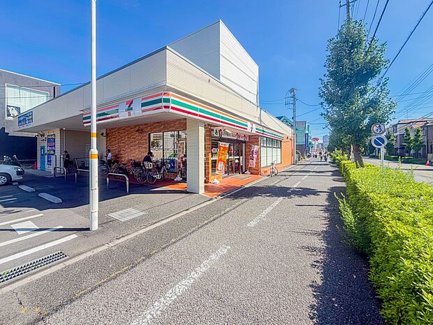 コンビニ 550m セブン-イレブンさいたま田島1丁目店(セブン-イレブンさいたま田島1丁目店(セブンイレブンは近くて便利を掲げています。近くとは、心の近さ。便利とはモノが期待以上の品質でお…