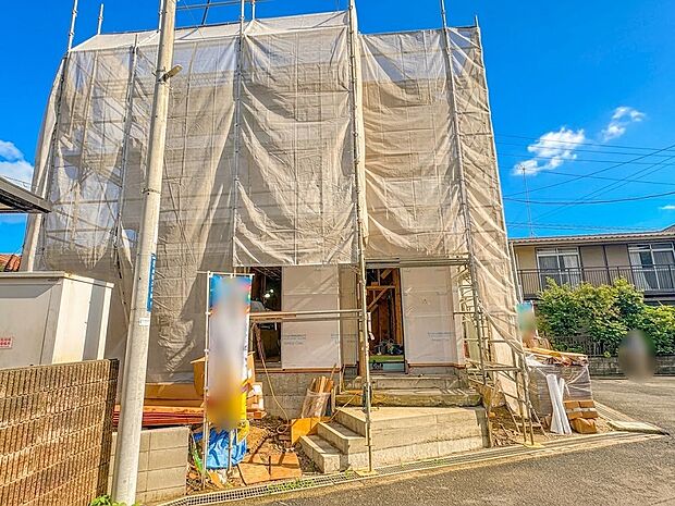 【外観】現地と近隣の施工例も御見学ください。※AIで天気加工