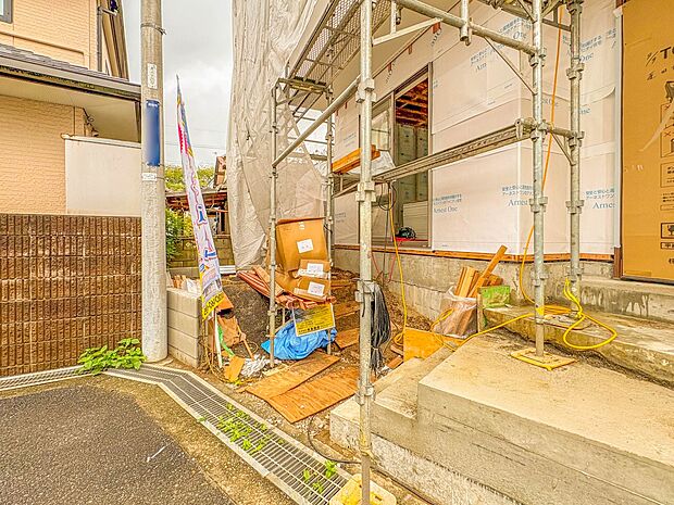 【庭】お庭にはプランター等をおいてガーデニングが楽しめます。