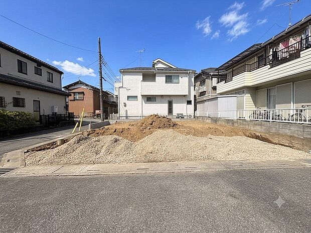 【外観】こちらの物件が少しでも気になるようでしたら、お気軽にお問合せください。人生でいちばん大きなお買い物ですので、ゆっくりご見学ください。ネット上の画像と実際の見学では、リアル感がまるで違…