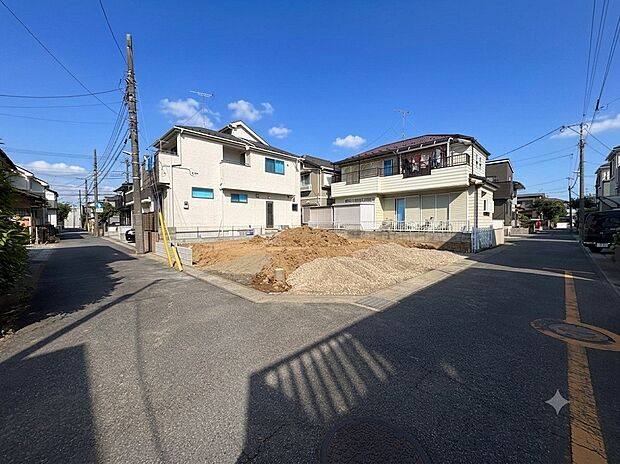 【前面道路】車の通行が少ないので、静かな住環境を維持することができます。