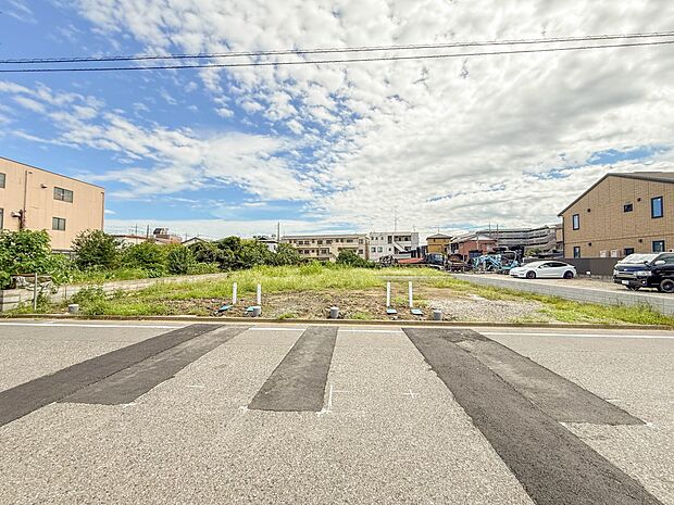 【現地土地写真】人生でいちばん大きなお買い物ですので、ゆっくりご見学ください。