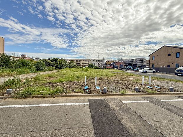【現地土地写真】人生でいちばん大きなお買い物ですので、ゆっくりご見学ください。
