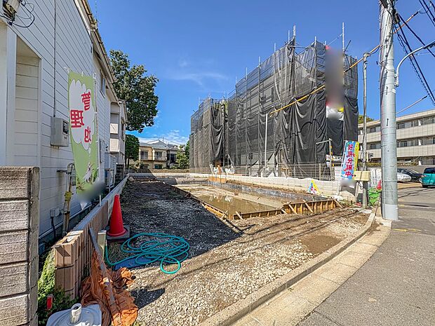 【外観】家族の温かさと陽光の暖かさ、楽しい毎日と明るい未来を予感させる「空間が織り成すひとつ先の住み心地」を演出します。