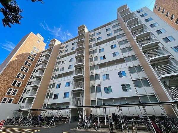 【外観】こちらの物件が少しでも気になるようでしたら、お気軽にお問合せください。人生でいちばん大きなお買い物ですので、ゆっくりご見学ください。ネット上の画像と実際の見学では、リアル感がまるで違…
