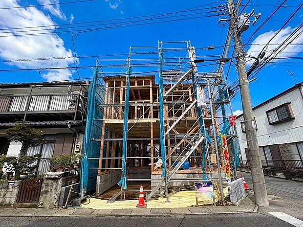 【外観】陽当りや通風性など各所に施された工夫で住みやすさを実現。部屋の大きさや周辺環境・街並など、資料には掲載していない情報が現地にはたくさんございます。是非ご確認下さい。