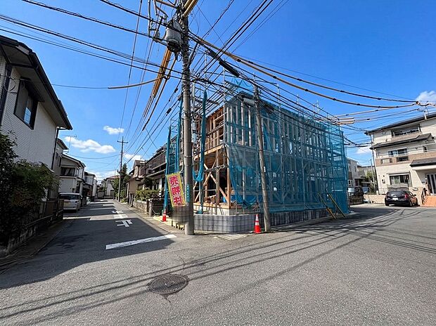 【前面道路5.92m】車の通行が少ないので、静かな住環境を維持することができます。