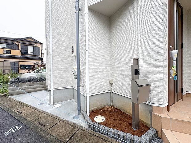 A号棟【庭】庭がある戸建てに住む楽しみのひとつは、自分たちの好みに合わせて、家庭菜園や庭づくりができることでしょう。自由自在に庭をコーディネートしてみませんか!
