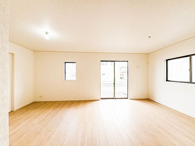 【Living-dining-リビングダイニング】流行に左右されず、将来にわたって価値が継続する「上質」な佇まい。