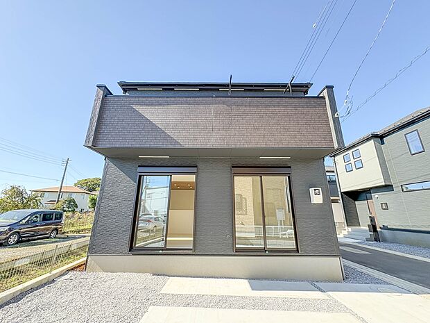 4号棟【外観】陽当りや通風性など各所に施された工夫で住みやすさを実現。部屋の大きさや周辺環境・街並など、資料には掲載していない情報が現地にはたくさんございます。是非ご確認下さい。