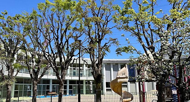 幼稚園・保育園 375m 川口市 戸塚西保育所