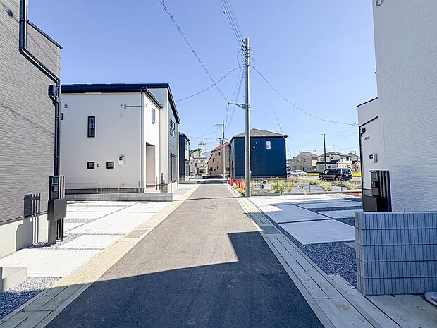 6号棟【前面道路4ｍ】車の通行が少ないので、静かな住環境を維持することができます。
