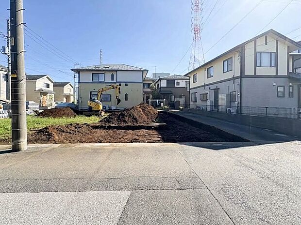 【外観】こちらの物件に少しでもご興味がありましたら、お気軽にお電話下さい。ネット上で「見えない物」「わからない事」でも、実際にご見学いただくことで、手に取るようにおわかりいただけるはずです。…