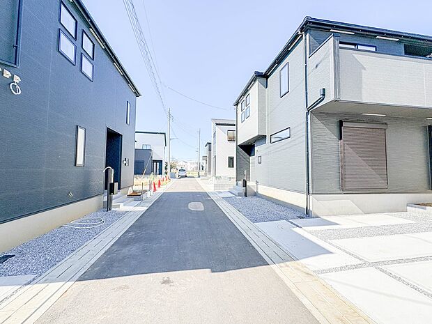2号棟【前面道路4m】陽当りや通風性など各所に施された工夫で住みやすさを実現。部屋の大きさや周辺環境・街並など、資料には掲載していない情報が現地にはたくさんございます。是非ご確認下さい。