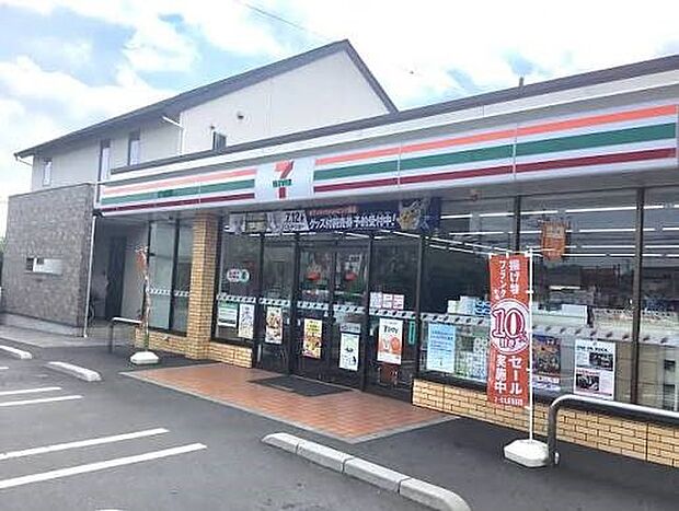 コンビニ 712m セブンイレブン大宮大和田前原店(セブンイレブンは近くて便利を掲げています。近くとは、心の近さ。便利とはモノが期待以上の品質でお客さまに届くこと。セブン銀行など新しいサービ…