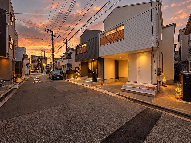 【前面道路】車の通行が少ないので、静かな住環境を維持することができます。