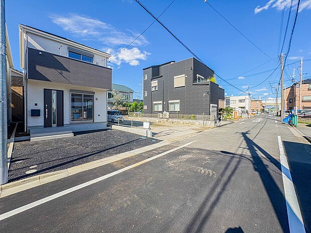 【前面道路】車の通行が少ないので、静かな住環境を維持することができます。