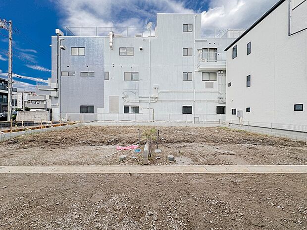 【外観】こちらの物件が少しでも気になるようでしたら、お気軽にお問合せください。人生でいちばん大きなお買い物ですので、ゆっくりご見学ください。ネット上の画像と実際の見学では、リアル感がまるで違…