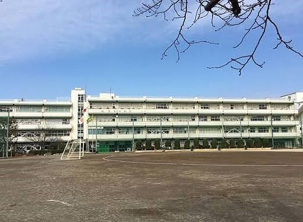 中学校 1496m 戸田市立笹目中学校