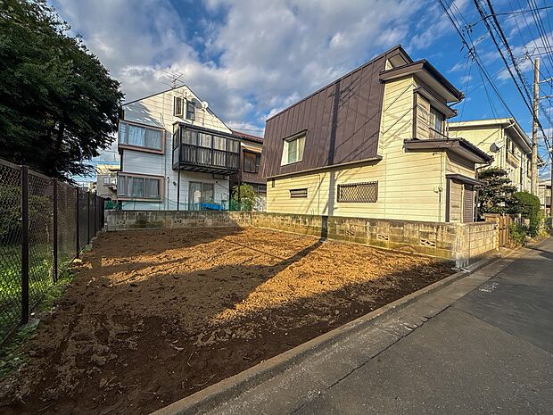 【外観】こちらの物件に少しでもご興味がありましたら、お気軽にお電話下さい。ネット上で「見えない物」「わからない事」でも、実際にご見学いただくことで、手に取るようにおわかりいただけるはずです。…