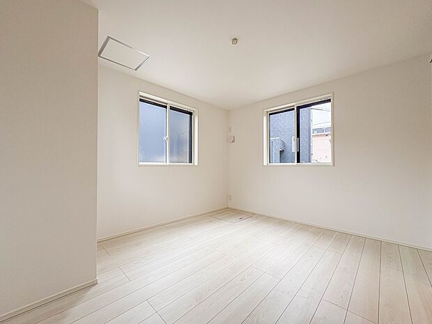 【洋室6.77帖】充実した生活は伸びやかな居室空間から始まります。快適に・伸びやかに。心の潤いを求める方々へ。