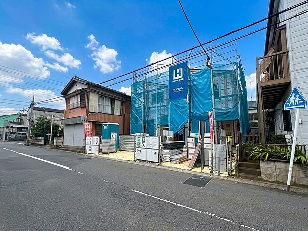 【外観】こちらの物件に少しでもご興味がありましたら、お気軽にお電話下さい。ネット上で「見えない物」「わからない事」でも、実際にご見学いただくことで、手に取るようにおわかりいただけるはずです。…