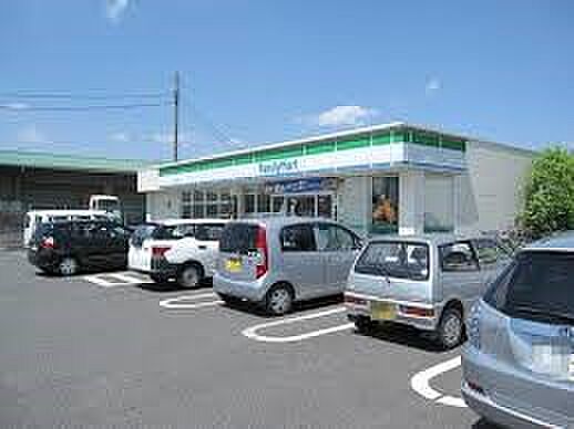 コンビニ 300m ファミリーマート さいたま別所町店(ファミリーマート さいたま別所町店 徒歩 約5分)